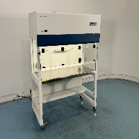 ESCO 4' PCR Cabinet image 1